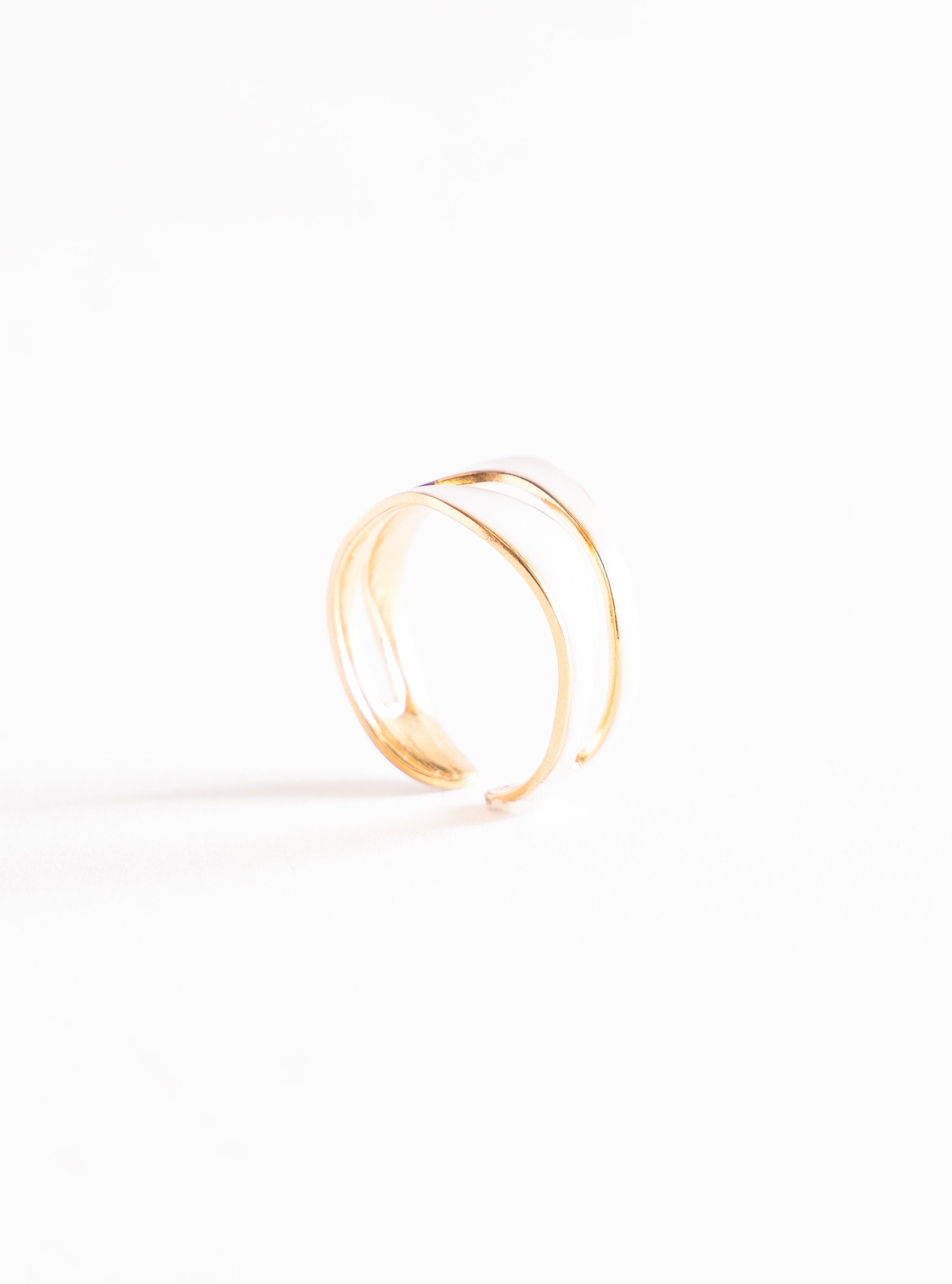 Whisper Anillo, Blanco